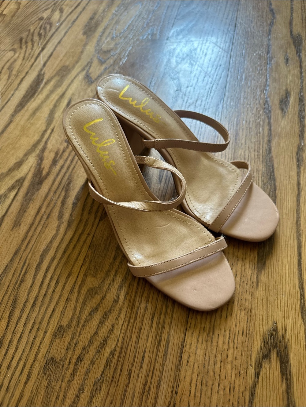 Women’s Lulu Nude Strappy Block Heel Size 7.5